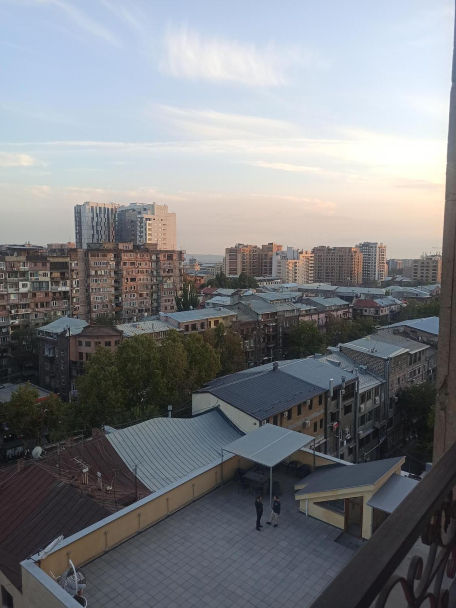Красивая, Просторная Квартира В Самом Центре Еревана, Рядом С Оперным Театром. Yerevan Luaran gambar